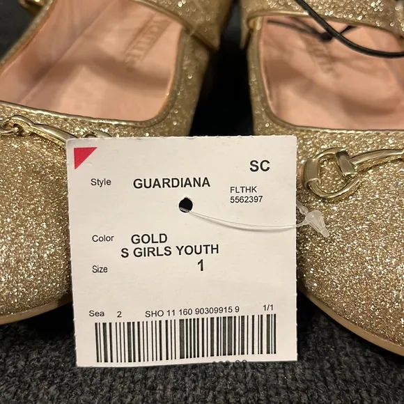 NWT Gold Glittery dress shoes