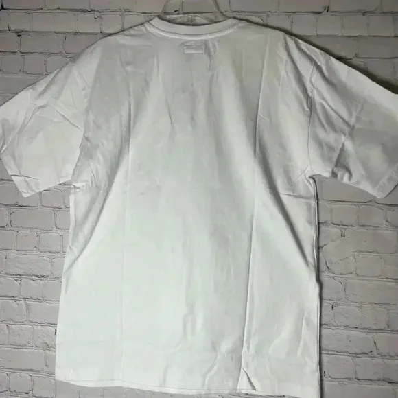 NWT MARKET STUDIOS SMILEY STUDIOS World Crew Neck Short Sleeve T-SHIRT Mens L
