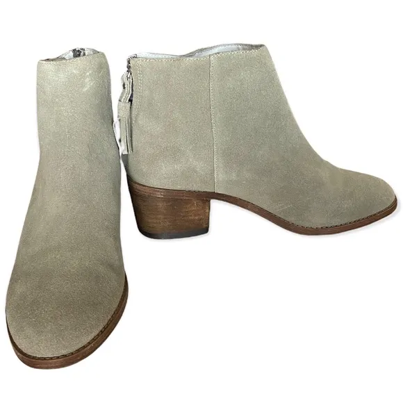 NWT Matt Bernson Beige Suede ankle boots Boho Booties Size 8