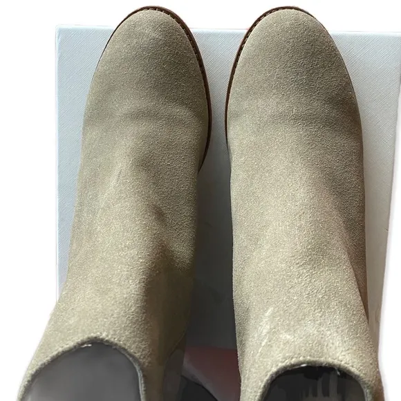 NWT Matt Bernson Beige Suede ankle boots Boho Booties Size 8