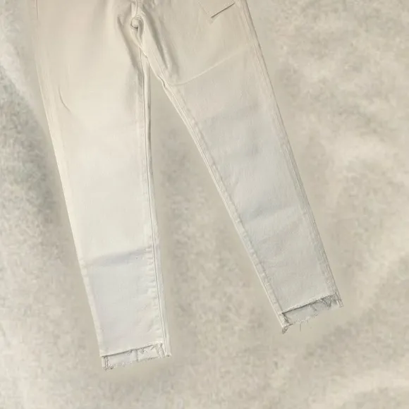 NWT Moussy Vintage ‘Buffalo’ Raw Cut Step Hem Skinny Jeans in White Size 24