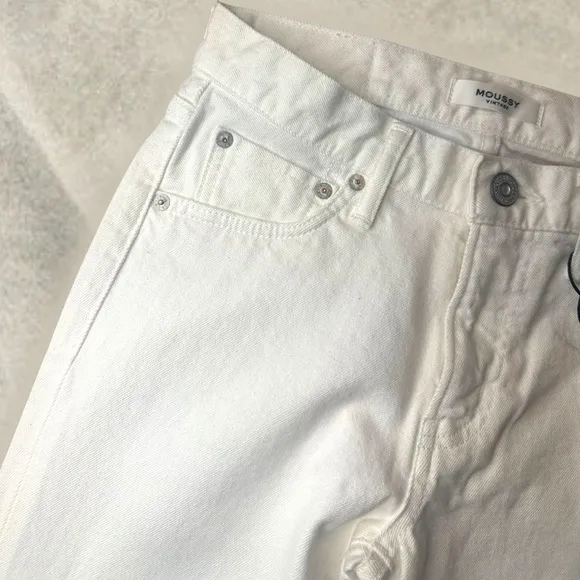 NWT Moussy Vintage ‘Buffalo’ Raw Cut Step Hem Skinny Jeans in White Size 24