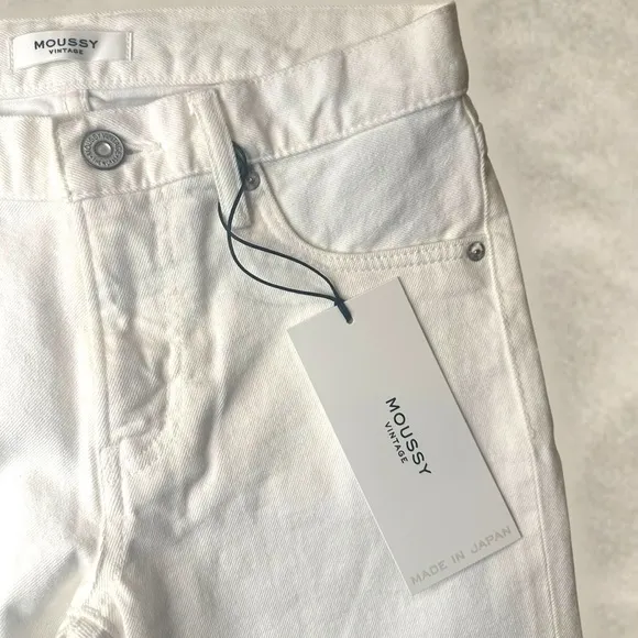 NWT Moussy Vintage ‘Buffalo’ Raw Cut Step Hem Skinny Jeans in White Size 24