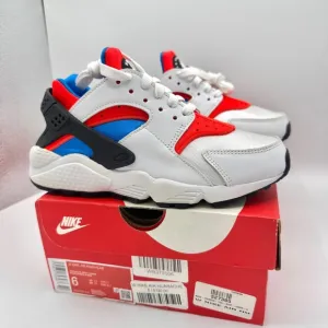 NWT Nike Hurache Women’s Sneakers in White Bright Crimson / Photo Blue / Black