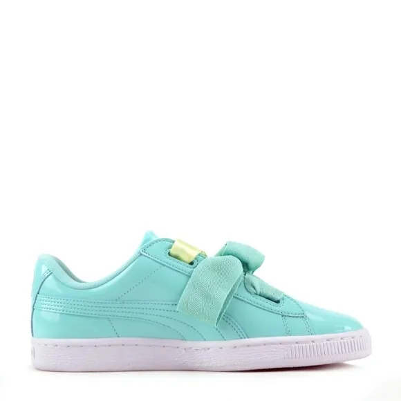 NWT Puma Basket Heart Patent Junior Trainers Shoes Aruba Blue Size 5C or 6.5W