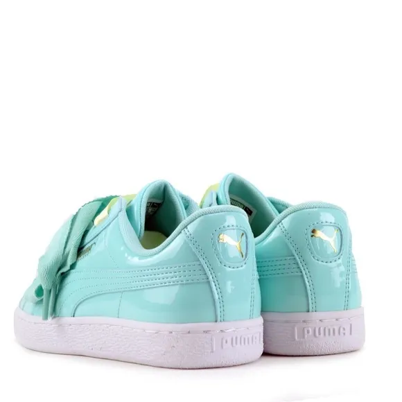 NWT Puma Basket Heart Patent Junior Trainers Shoes Aruba Blue Size 5C or 6.5W