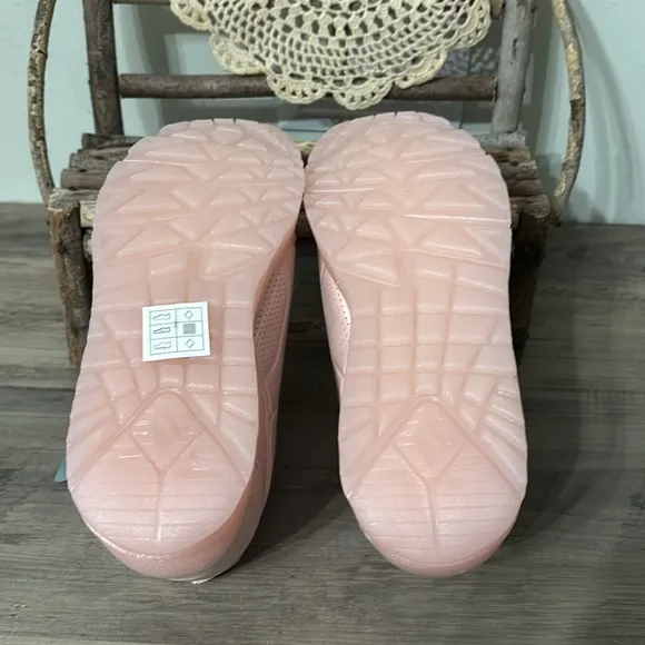 NWT Skechers GIRL'S SIZE 2 Street Uno Ice Prism Luxe Girls' Shoes NO BOX