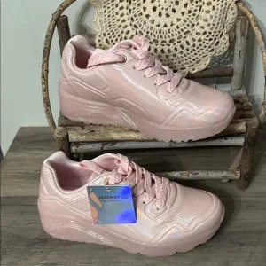 NWT Skechers GIRL'S SIZE 2 Street Uno Ice Prism Luxe Girls' Shoes NO BOX