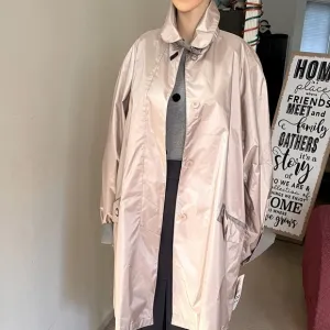 NWT Trench Coat Beige / Gold / Tan Size Large
