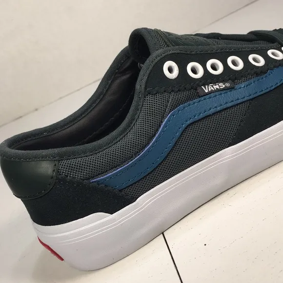 NWT Vans China Ferguson Pro 2 Skateboard Shoes Men’s 7.5 Women’s 9