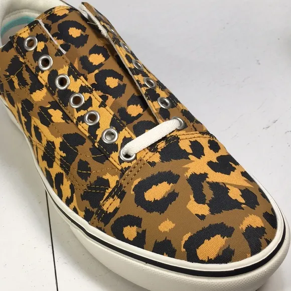 NWT Vans Old Skool Comfycush Skateboard Shoes Leopard Design Men’s 10