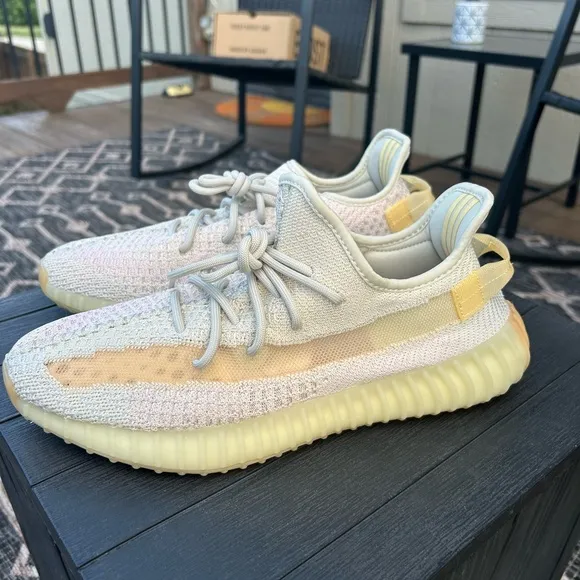 NWT Yeezy Boost 350 V2 “Light” Color Changing Shoes