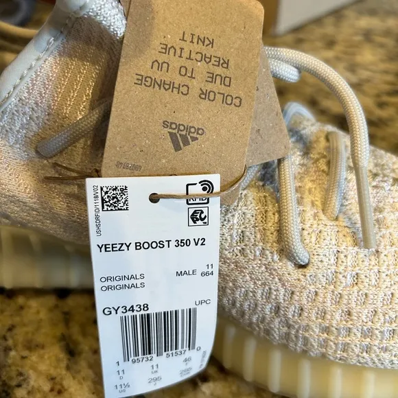 NWT Yeezy Boost 350 V2 “Light” Color Changing Shoes