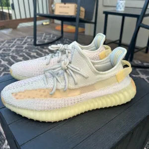 NWT Yeezy Boost 350 V2 “Light” Color Changing Shoes