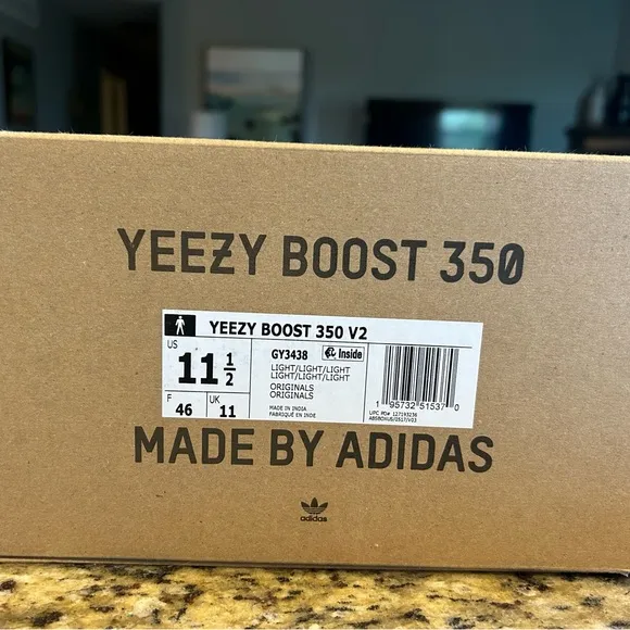 NWT Yeezy Boost 350 V2 “Light” Color Changing Shoes