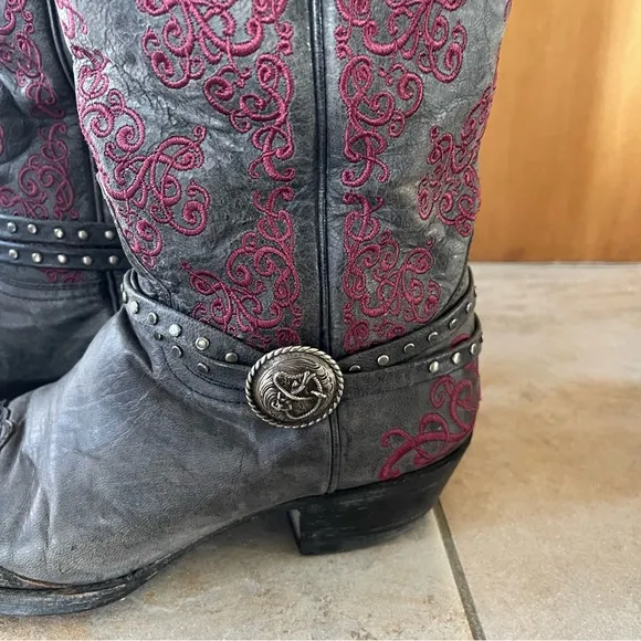 Old Gringo cowgirl boots style L1000, grey boots with purple raised stitching