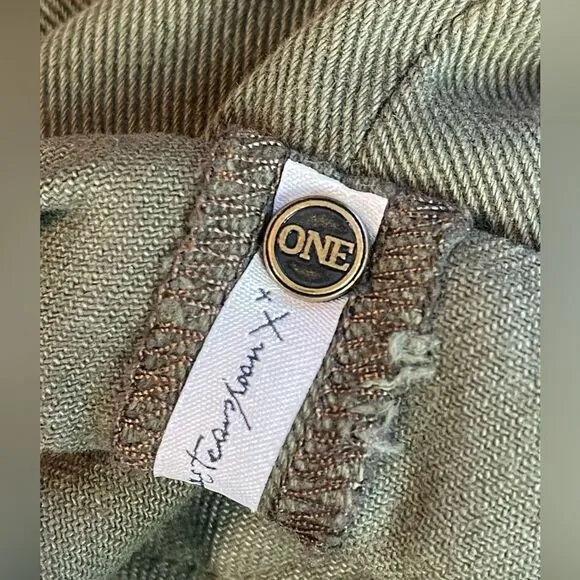 One Teaspoon Bandits Shorts Olive High Waist Floral Denim. 30. NWT