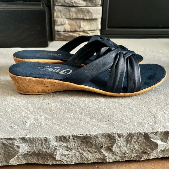 Onex Women’s Size 11 Sail Navy Blue Criss Cross Leather Strap Sandals