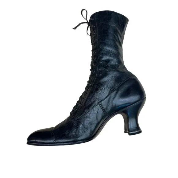 Original Vintage 1910s-1920s Black Lace Up Louis Heel Boots | Approx Sz 6-6.5