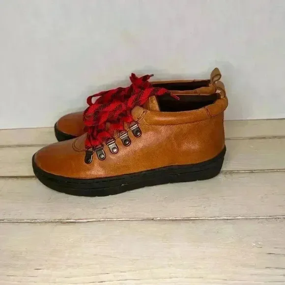 OTBT Women's Green Lake Fashion Havana Boot Brown Leather Platform Bootie Sz 7