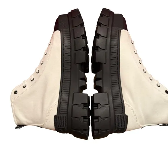 Palladium Revolt Hi TX Women's Boots Star White Black Chunky Platform Size 10