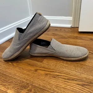 Patara Men's size 10 Gray/Tan Slip-On Shoes, woven fabric, braided Hemp