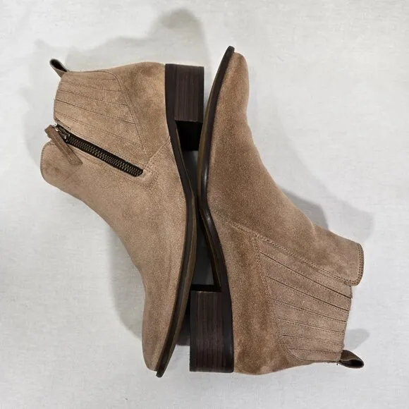 PAUL GREEN Old Money Elevated Basic TAN Suede Leather Chelsea Booties Size 10.5.