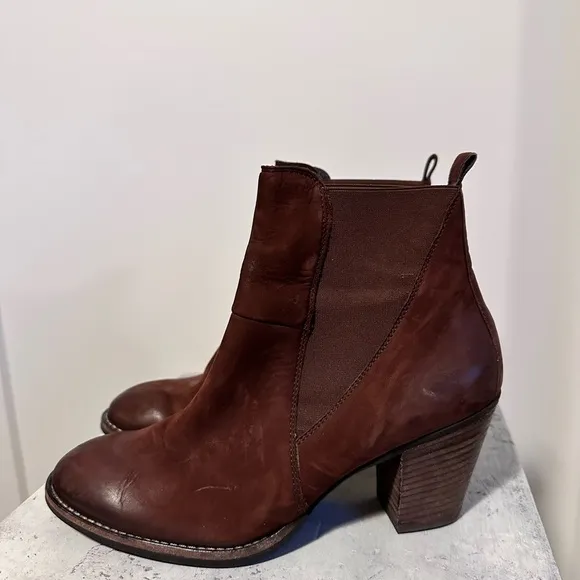 Paul green suede leather brown stacked block heel Chelsea booties boots boho 8