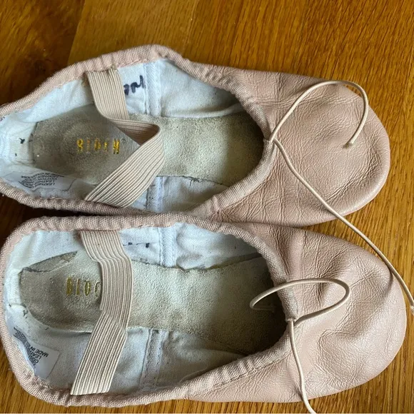 Pink Ballet costume plus tap, jazz and ballet slippers size 12-12.5