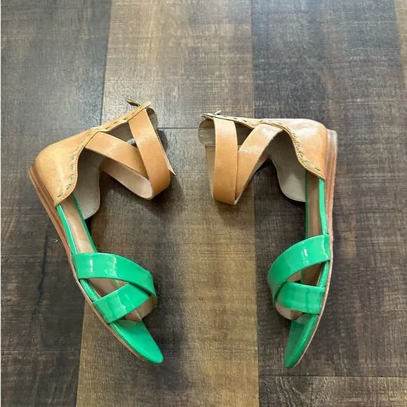 Pour La Victoire Fabia X Band Gladiator Kelly Green Sandals Size 6.5