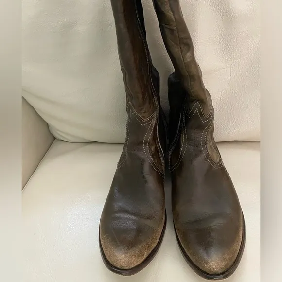 Pre well loved Siren by Mark Nason boots SZ10. Beautiful brown leather. Italy