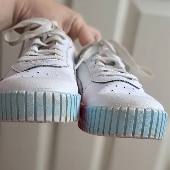 PUMA • Carina 20 Fade Jr Girls Youth Sneaker Kids 2.5C Aqua Pink White Creepers