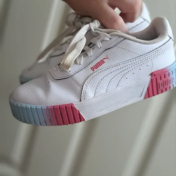 PUMA • Carina 20 Fade Jr Girls Youth Sneaker Kids 2.5C Aqua Pink White Creepers