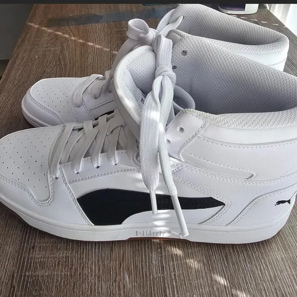 Puma Men's White and Black High-Top Sneakers
