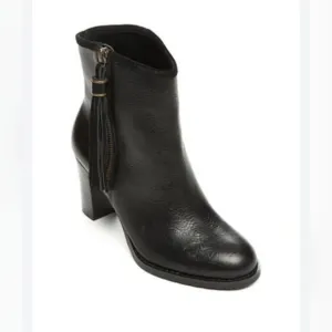 Ralph Lauren black leather ankle zip-up Heeled Boots with Tassels 10B EUC Vtg