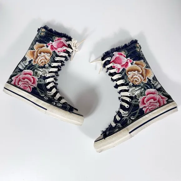 RARE Johnny Was Biya Floral Embroidered High Top Sneakers Size 9