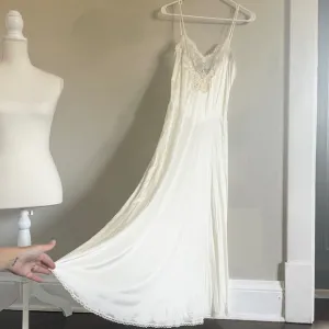 RARE Vintage maxi Victoria’s Secret night gown ivory off white sequins lace