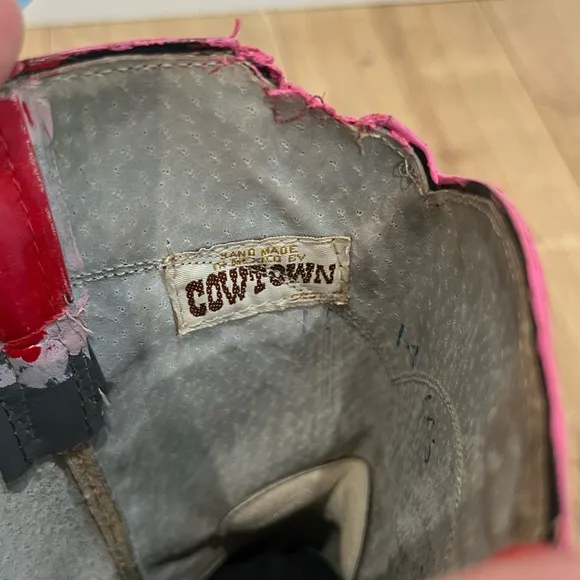 Red &amp; Pink Justin Style Vintage Cowboy Boots | Hand Painted