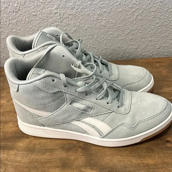 Reebok Women’s Baby Blue High-Top Sneakers size 10