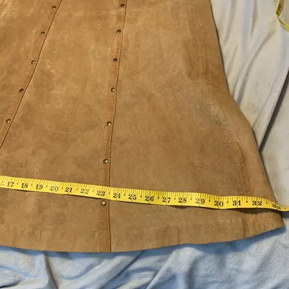 Rods camel tan suede studded maxi aline leather skirt size 8 vintage western