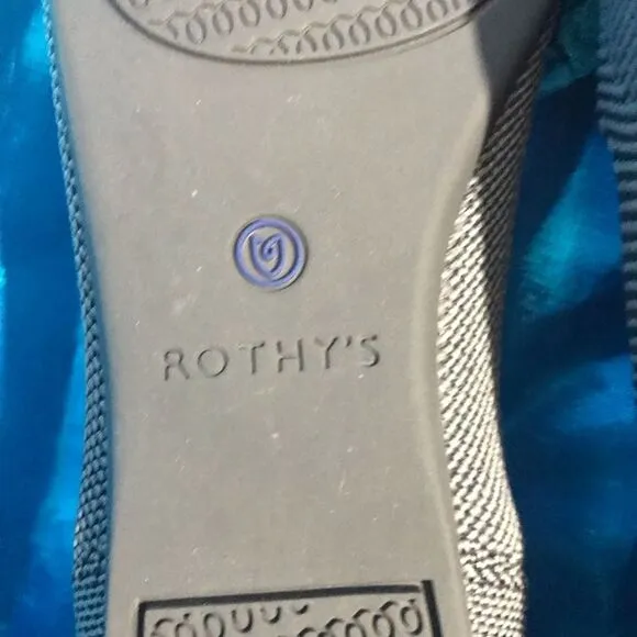 Rothy’s The Point Flat Shoes Size 6