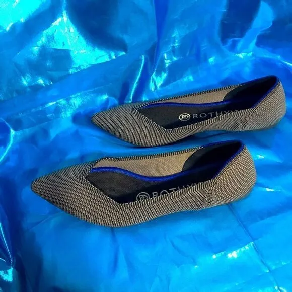Rothy’s The Point Flat Shoes Size 6