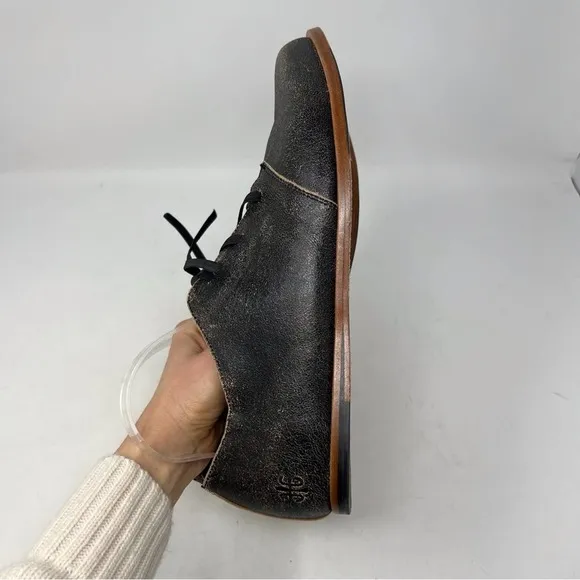 ROYAL ELASTICS Men’s Size 13 US Distressed Leather Slip On Casual Work Shoes