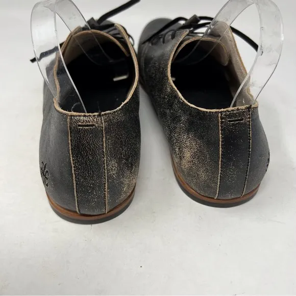ROYAL ELASTICS Men’s Size 13 US Distressed Leather Slip On Casual Work Shoes