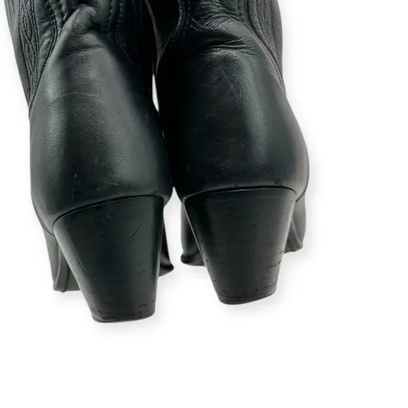☀️SALE☀️ Vintage Oak Tree Farms Black Tooled Leather Western Boots Size: 7