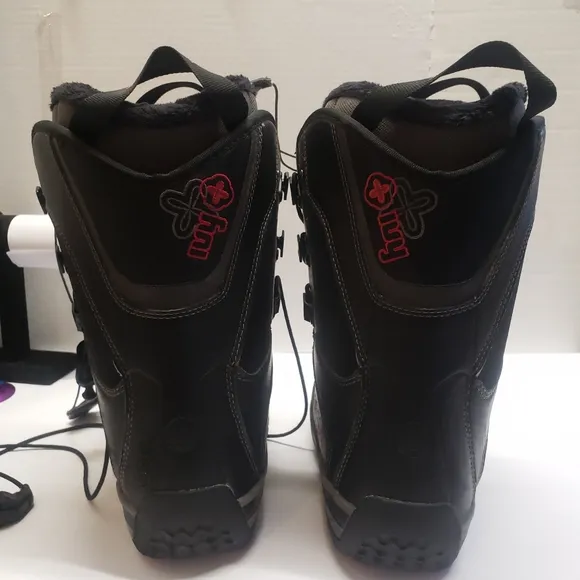 Salomon Ivy Snowboard Custom Fit Sport Black &amp; Pink Snowboard Boots size 6