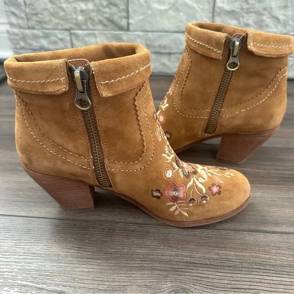 Sam Edelman Letti Whiskey Suede Western Boho Floral Embroidered Ankle Boots 8.5