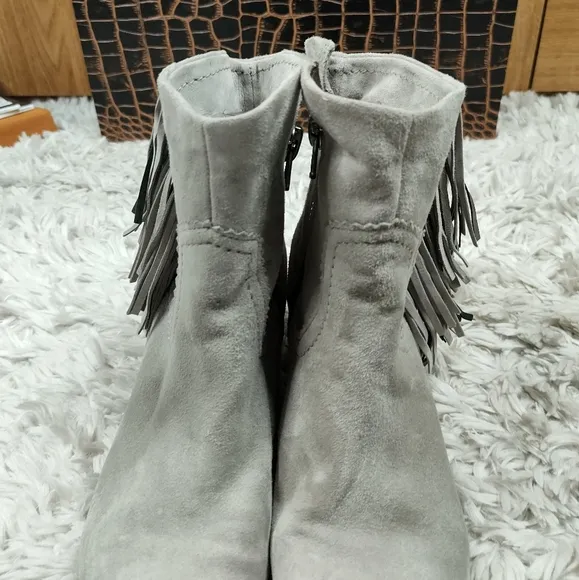 Sam Edelman Louie gray fringe boho ankle boots