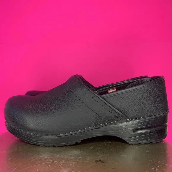 Sanita Textured Black Leather Clog Sz 10