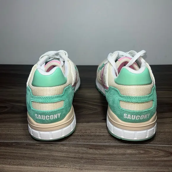 Saucony Shadow 5000 Men's Shoes Casual Sneakers Lifestyle Size 9 [SAMPLE]